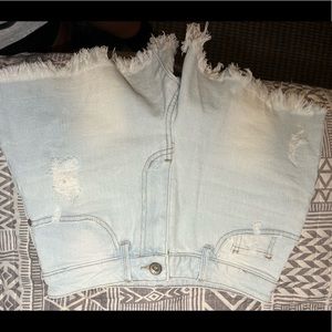 rewash light distressed shorts.